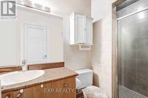 48 - 3648 Kingston Road, Toronto, ON - Indoor Photo Showing Bathroom