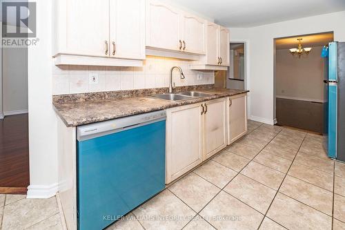 460 Cache Bay Crescent, Ottawa, ON - Indoor Photo Showing Kitchen With Double Sink