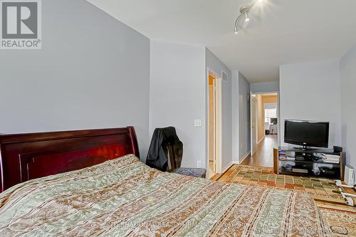 5498 Tree Crest Court, Mississauga, ON - Indoor Photo Showing Bedroom