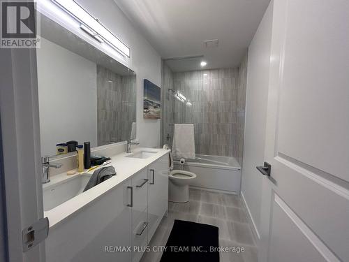 208 - 7549 Kalar Road, Niagara Falls, ON - Indoor Photo Showing Bathroom