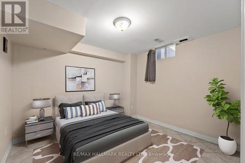 112 Arco Circle, Vaughan, ON - Indoor Photo Showing Bedroom