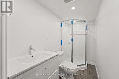 112 Arco Circle, Vaughan, ON - Indoor Photo Showing Bathroom