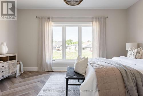 63 Homestead Drive, Niagara-On-The-Lake (108 - Virgil), ON - Indoor Photo Showing Bedroom