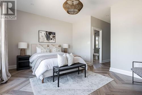 63 Homestead Drive, Niagara-On-The-Lake (108 - Virgil), ON - Indoor Photo Showing Bedroom