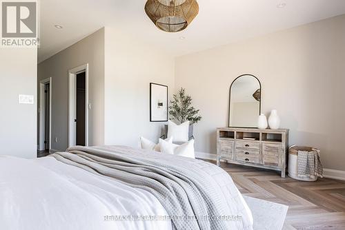 63 Homestead Drive, Niagara-On-The-Lake (108 - Virgil), ON - Indoor Photo Showing Bedroom