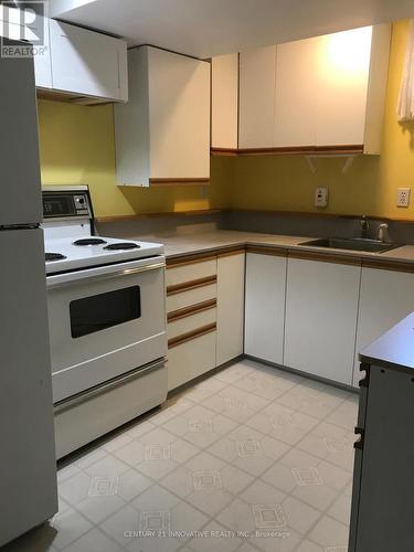 82 Greyabbey Trail, Toronto, ON - Indoor Photo Showing Kitchen