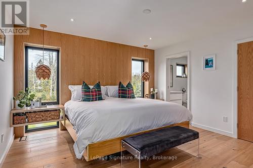 131 Old Highway 26, Meaford, ON - Indoor Photo Showing Bedroom