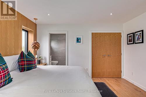 131 Old Highway 26, Meaford, ON - Indoor Photo Showing Bedroom