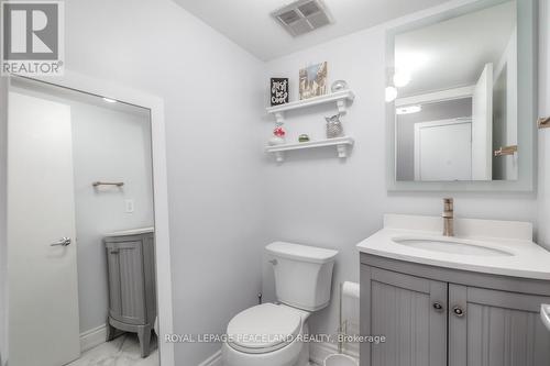 406 - 800 King Street W, Toronto, ON - Indoor Photo Showing Bathroom