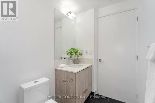 4606 - 181 Dundas Street E, Toronto, ON - Indoor Photo Showing Bathroom