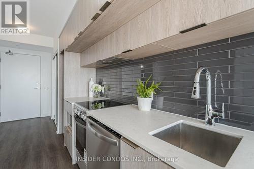 4606 - 181 Dundas Street E, Toronto, ON - Indoor Photo Showing Kitchen