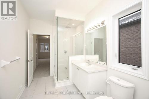 81 Kinloss Street, Vaughan, ON - Indoor Photo Showing Bathroom