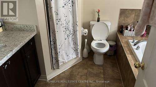 20 Whitepoppy Drive, Brampton, ON - Indoor Photo Showing Bathroom