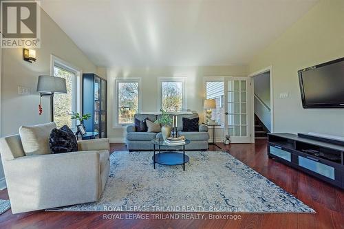 859 Willow Drive, London, ON - Indoor Photo Showing Living Room