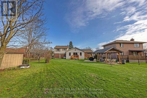 859 Willow Drive, London, ON - Outdoor With Backyard