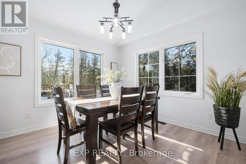 883 Pinery Road, Montague, ON - Indoor Photo Showing Dining Room