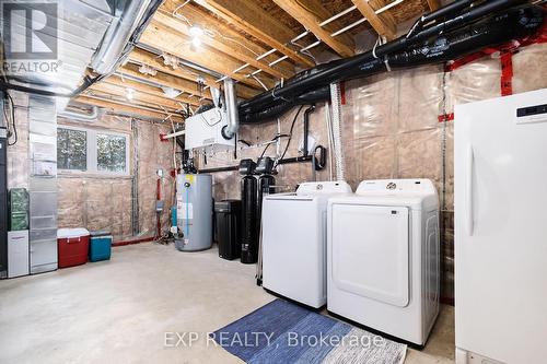 883 Pinery Road, Montague, ON - Indoor Photo Showing Laundry Room