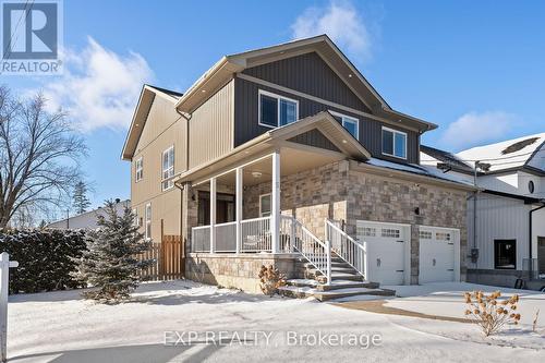 5 Farley Circle, Georgina, ON - Outdoor With Facade