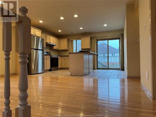 3878 Daytona, Windsor, ON - Indoor Photo Showing Kitchen