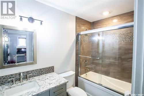 315 Emmeline Road, Saskatoon, SK - Indoor Photo Showing Bathroom