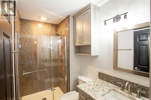 315 Emmeline Road, Saskatoon, SK - Indoor Photo Showing Bathroom