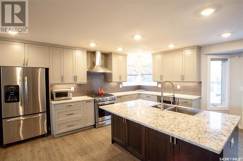 315 Emmeline Road, Saskatoon, SK - Indoor Photo Showing Kitchen With Double Sink With Upgraded Kitchen