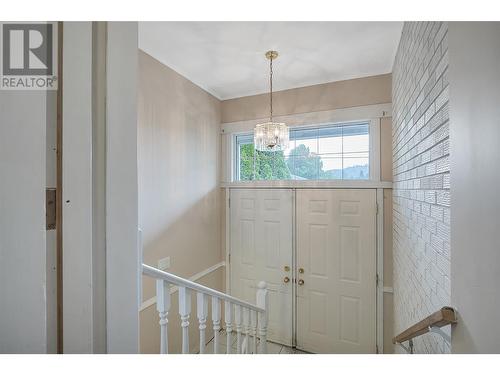 1911 Cross Road, Kelowna, BC - Indoor Photo Showing Other Room