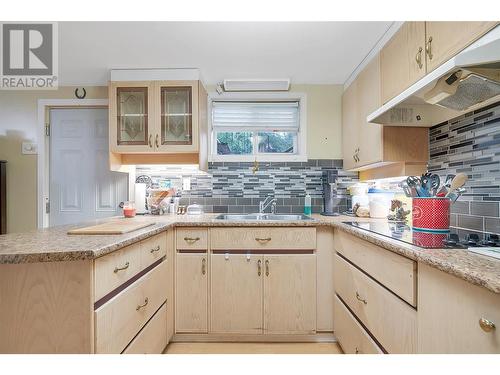 1911 Cross Road, Kelowna, BC - Indoor Photo Showing Kitchen With Double Sink