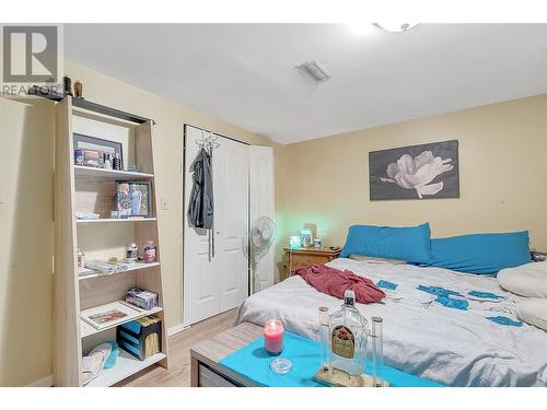 1911 Cross Road, Kelowna, BC - Indoor Photo Showing Bedroom