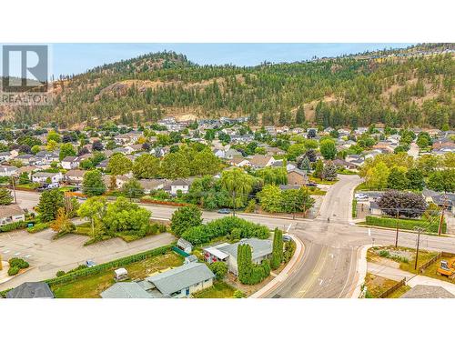 1911 Cross Road, Kelowna, BC - Outdoor With View