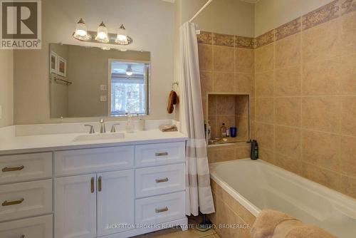 105 Taber Hill Lane W, Rideau Lakes, ON - Indoor Photo Showing Bathroom