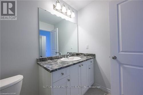 3936 Mia Avenue, London, ON - Indoor Photo Showing Bathroom