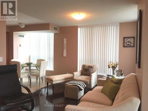 1504 - 4889 Kimbermount Avenue, Mississauga, ON - Indoor Photo Showing Living Room