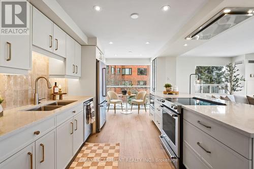 202 - 2210 Lakeshore Road, Burlington, ON - Indoor Photo Showing Kitchen With Double Sink With Upgraded Kitchen