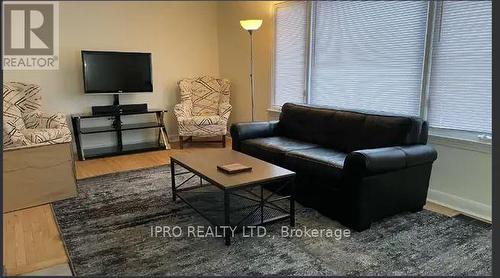 308287 Hockley Road, Mono, ON - Indoor Photo Showing Living Room