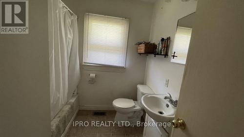 308287 Hockley Road, Mono, ON - Indoor Photo Showing Bathroom