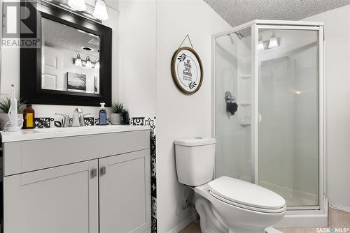 5508 Chester Place, Regina, SK - Indoor Photo Showing Bathroom