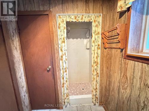 94 Pinehurst Drive, Welland (767 - N. Welland), ON - Indoor Photo Showing Bathroom