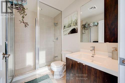 2305 - 352 Front Street, Toronto, ON - Indoor Photo Showing Bathroom