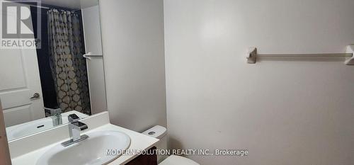 2310 - 5793 Yonge Street, Toronto, ON - Indoor Photo Showing Bathroom