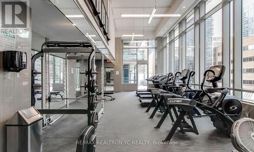 1907 - 89 Dunfield Avenue, Toronto, ON - Indoor Photo Showing Gym Room