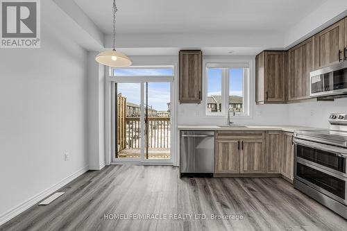 130 - 461 Blackburn Drive, Brantford, ON - Indoor Photo Showing Kitchen