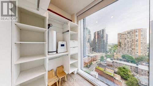 1816 - 1 Gloucester Street, Toronto, ON - Indoor