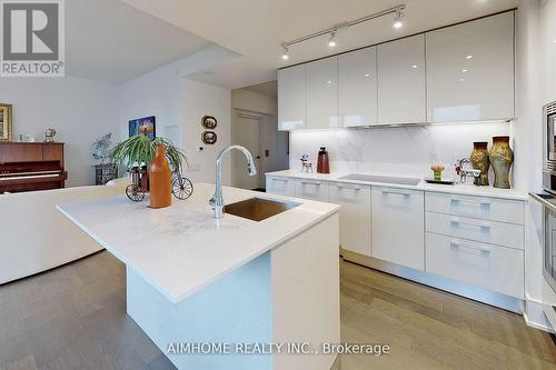 1815 - 1 Gloucester Street, Toronto, ON - Indoor Photo Showing Kitchen With Upgraded Kitchen