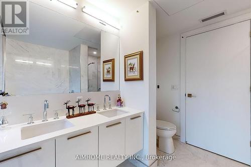 1815 - 1 Gloucester Street, Toronto, ON - Indoor Photo Showing Bathroom