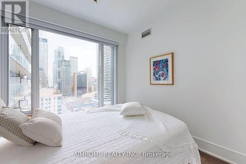 1815 - 1 Gloucester Street, Toronto, ON - Indoor Photo Showing Bedroom