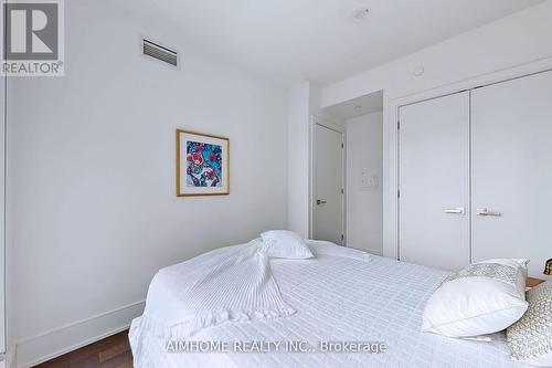 1815 - 1 Gloucester Street, Toronto, ON - Indoor Photo Showing Bedroom