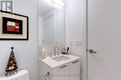 1815 - 1 Gloucester Street, Toronto, ON - Indoor Photo Showing Bathroom