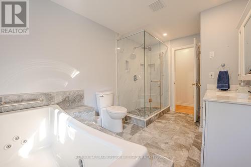 29 Melville Court, Oro-Medonte, ON - Indoor Photo Showing Bathroom