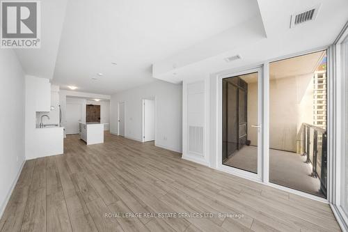 705 - 1035 Southdown Road, Mississauga, ON -  Photo Showing Other Room